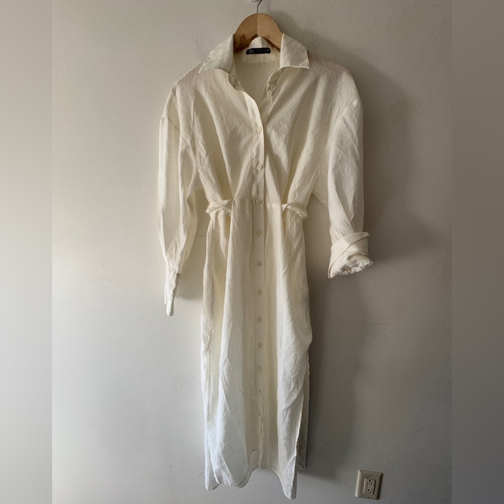Zara Long Collared‎ Off White Shirt Dress With Tie Belt